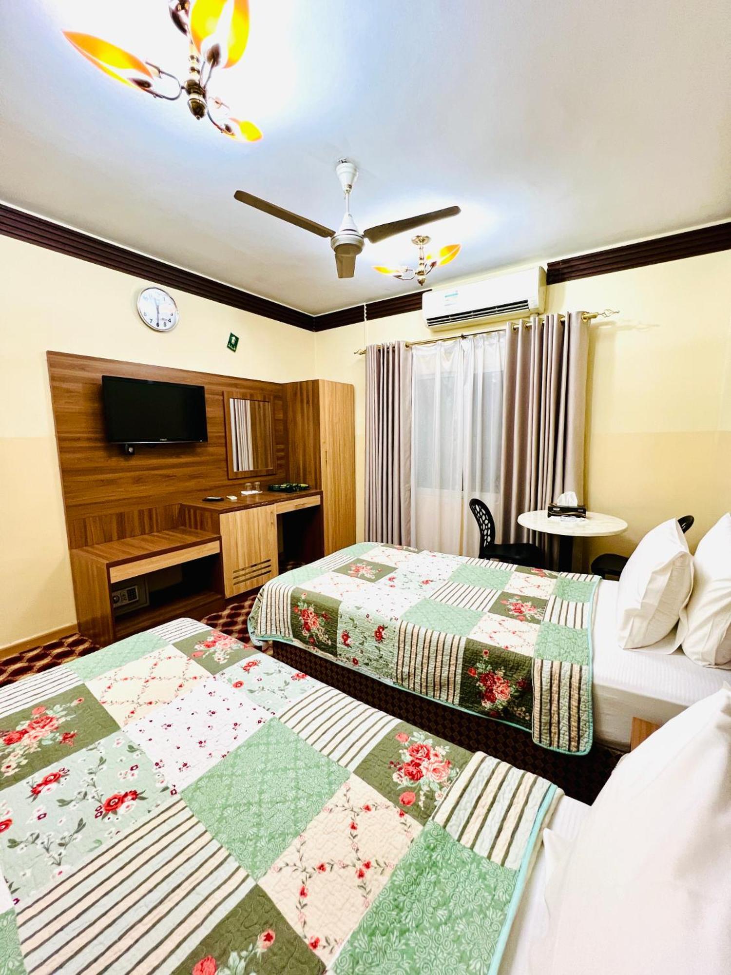 Al Ahrar Hotel Dubai Exterior foto