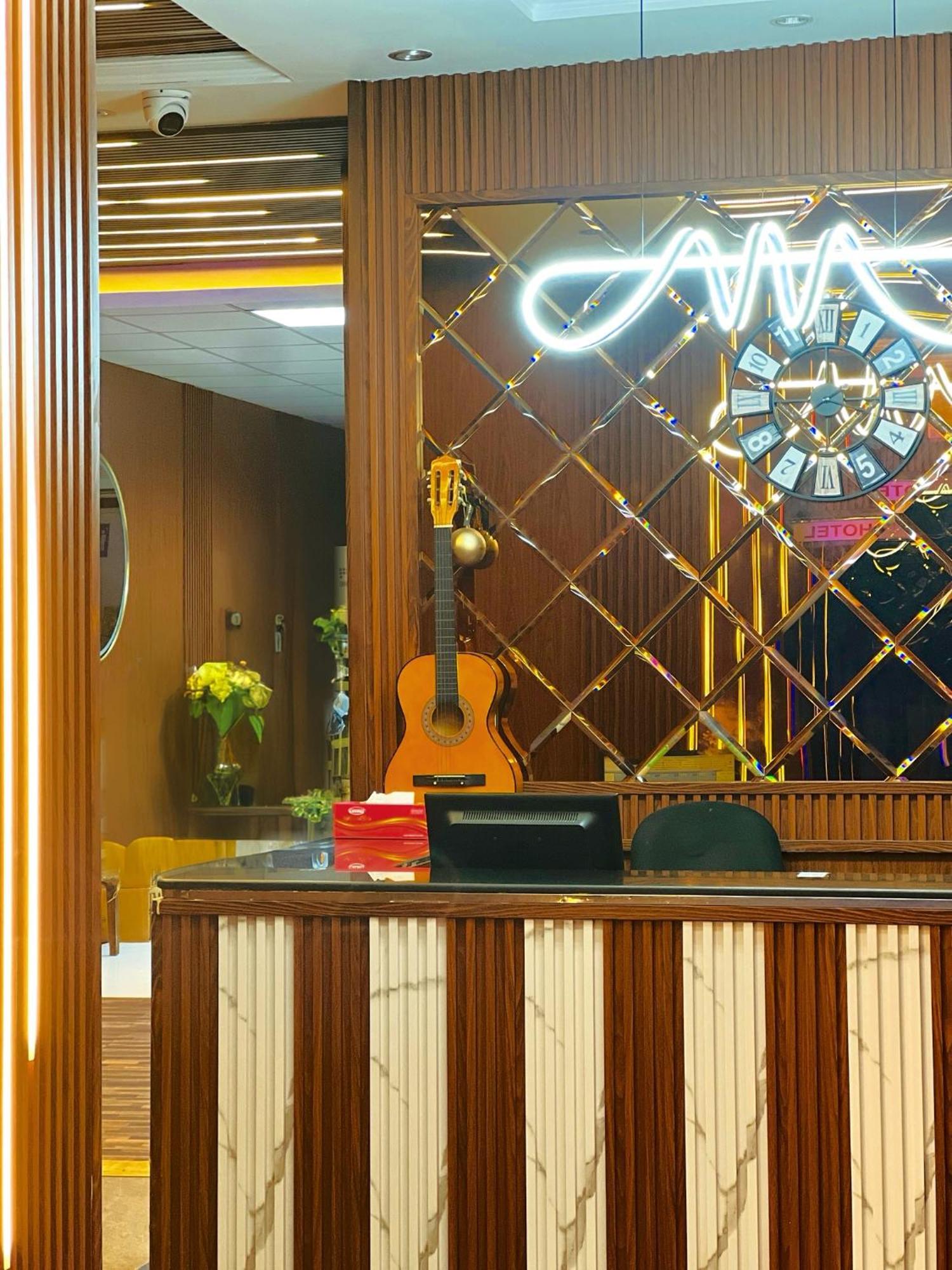 Al Ahrar Hotel Dubai Exterior foto